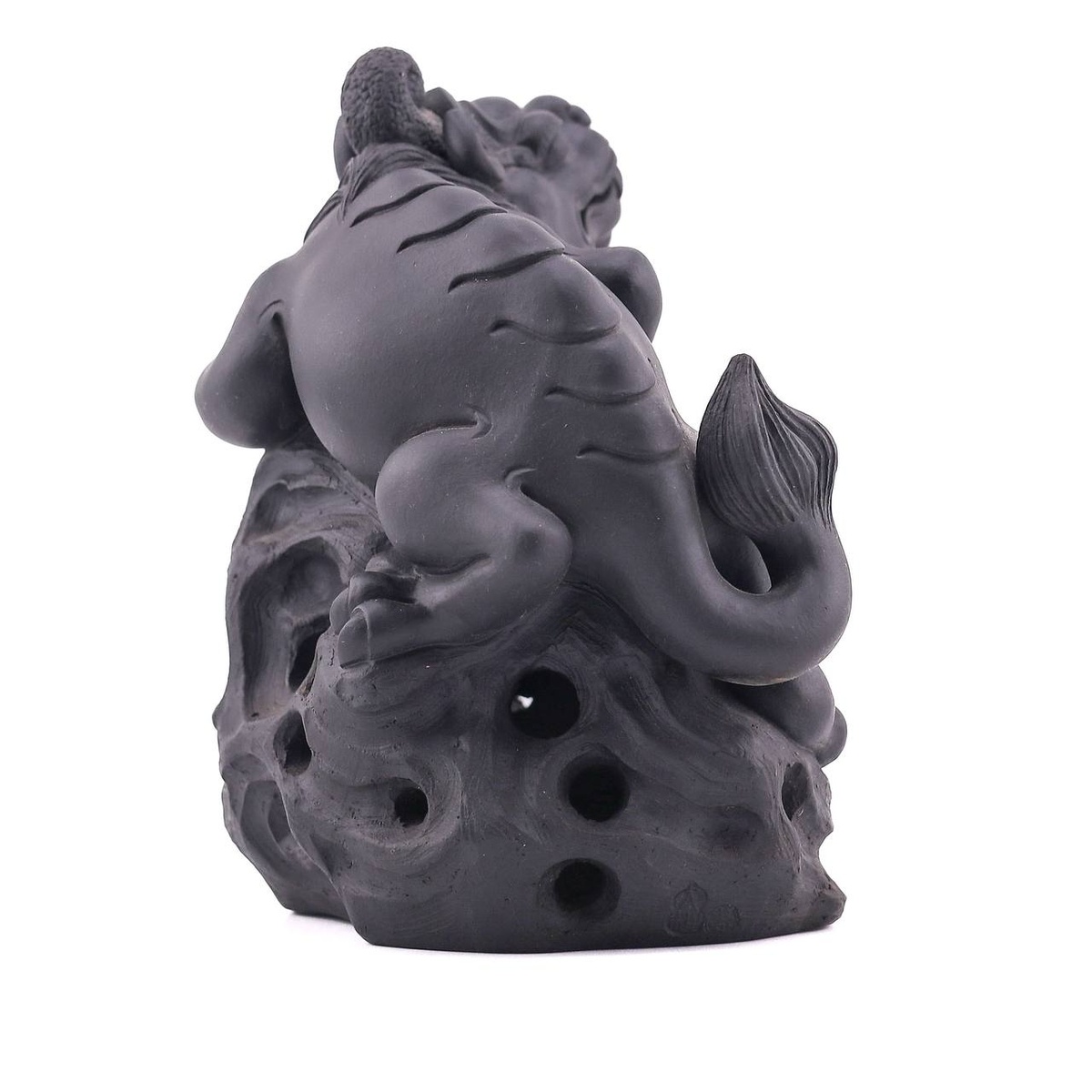 Статуэтка "Пи Сю"