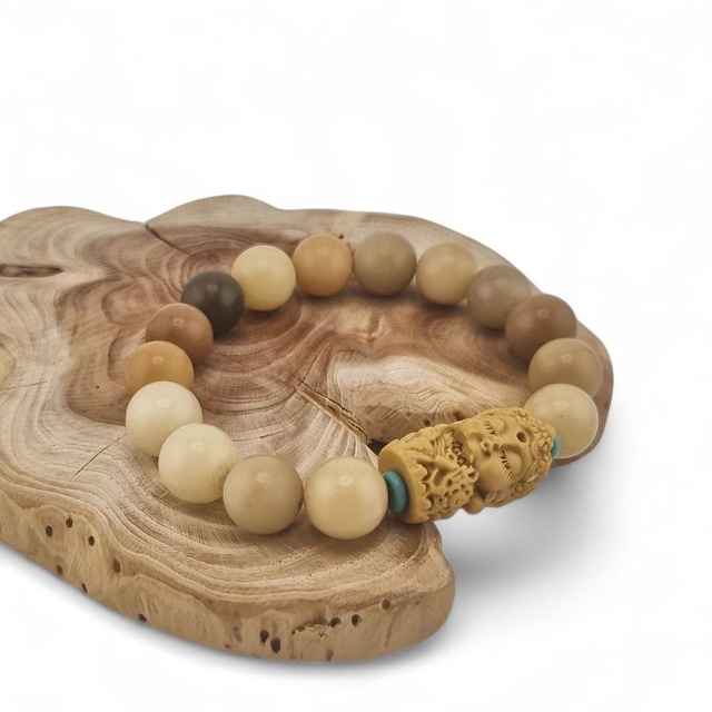 Браслет светлый 3