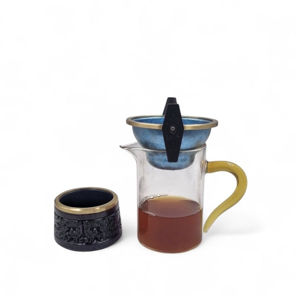 Сито "Голубой титан" резное, тёмное дерево