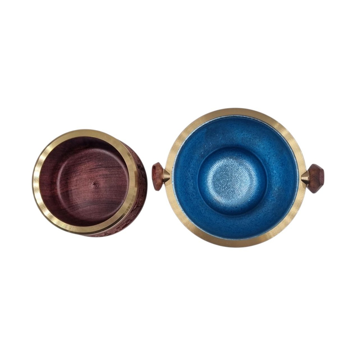 Сито "Голубой титан" резное, светлое дерево